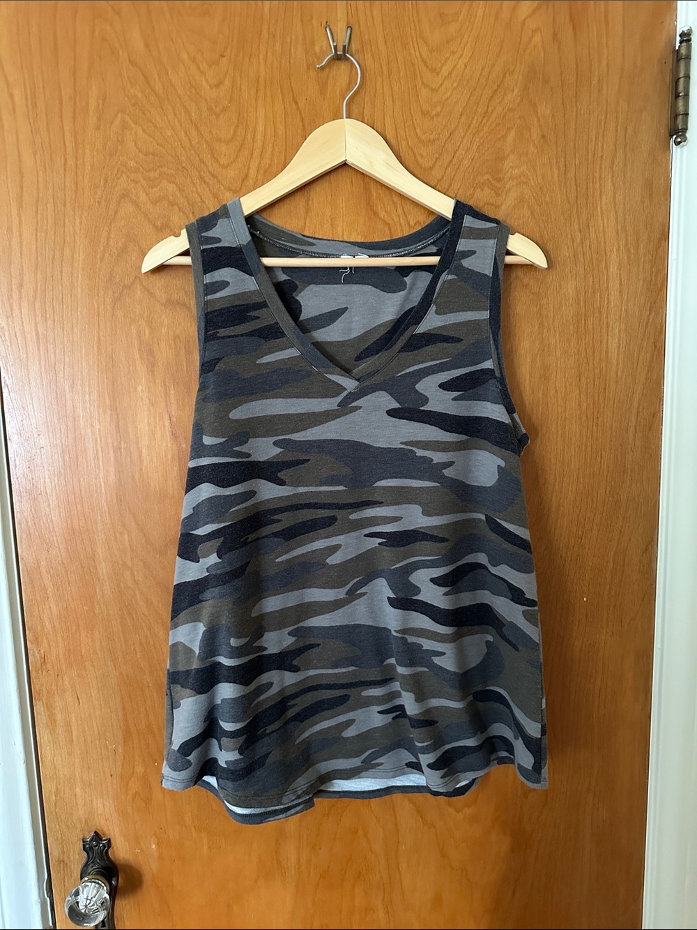 Sleeveless V-Neck Camo Print Women's Tank Top -